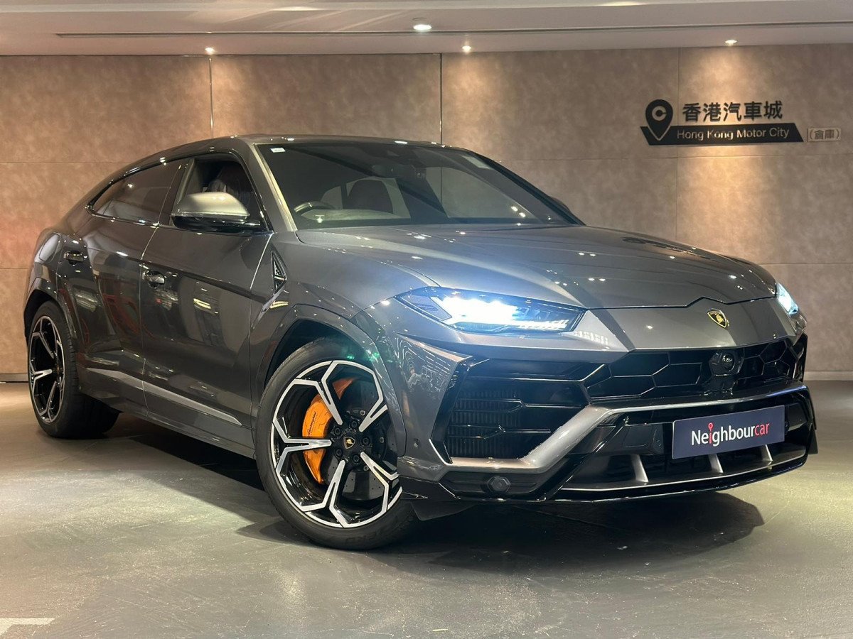 Lamborghini URUS