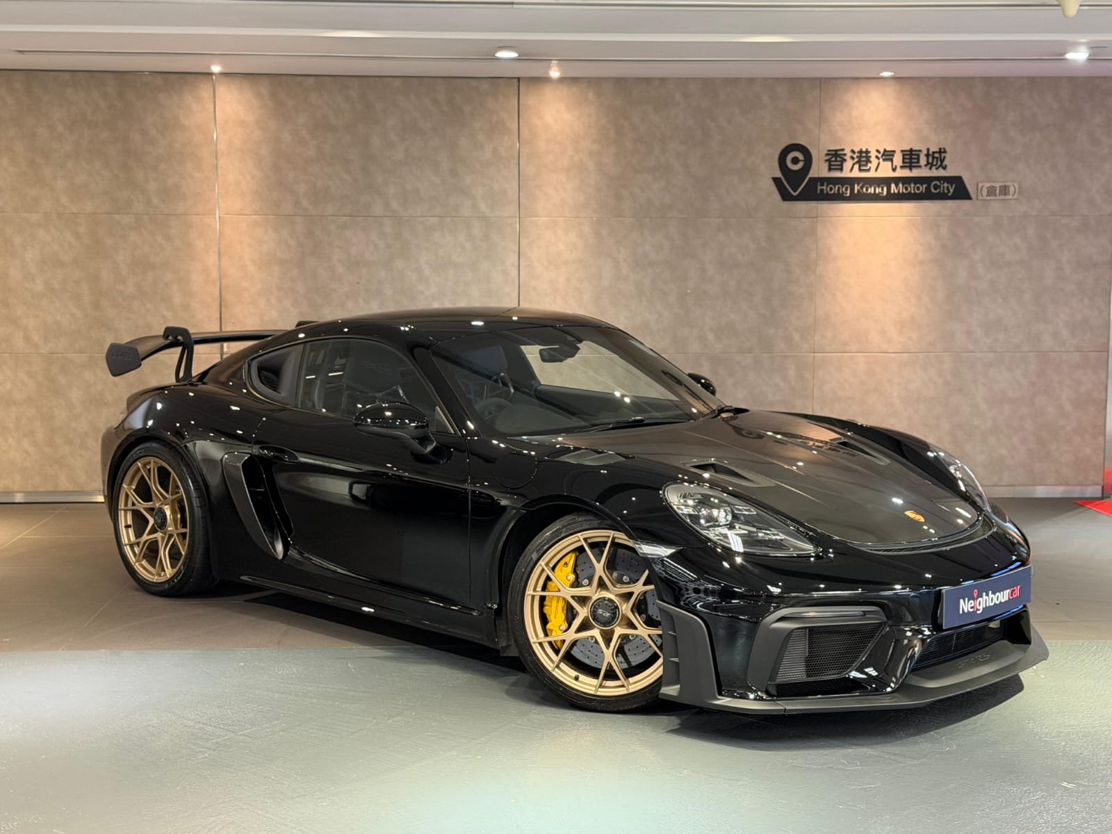 Porsche 718 Cayman GT4 RS